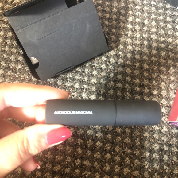 NARS Sarah Moon Non Fiction Face set - Picture 4 of 8